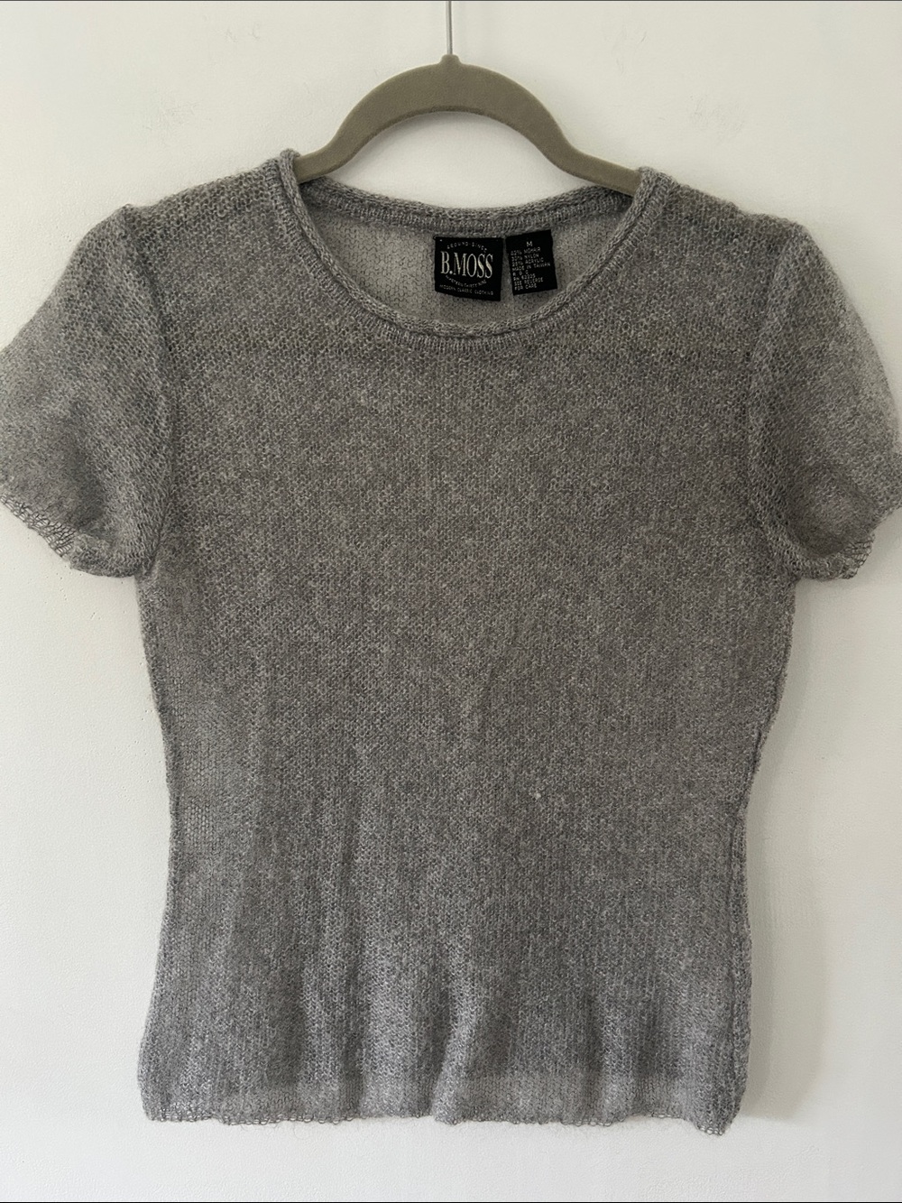 B. Moss Mohair Short Sleeve Knit Sweater Women's Medium Soft Lightweight Sheer